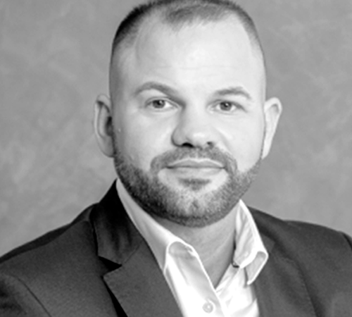 Executive Director WalkPeace Vice Presidente ABSEG | Top Influencer IFSEC UK 2018, 2019, 2020 Veteran of the Army